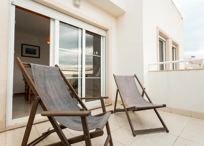 Apartment 27: Duplex Baleal Retreat